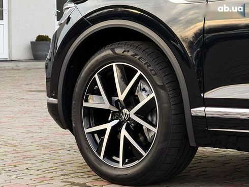 Volkswagen Touareg 2022 - фото 27