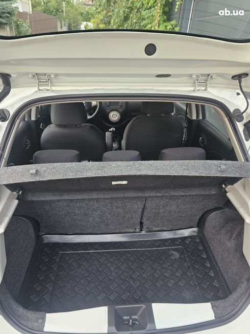 Nissan Micra 2013 - фото 18