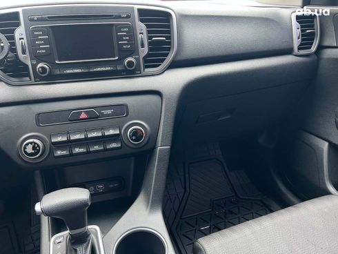 Kia Sportage 2018 серый - фото 21