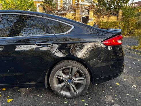 Ford Fusion 2016 черный - фото 10