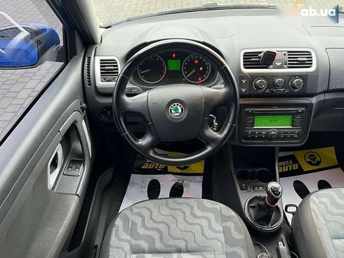 Skoda Fabia 2009 - фото 12