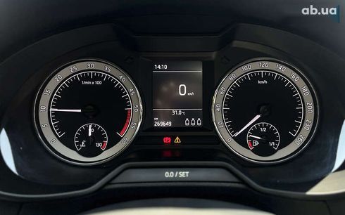 Skoda Octavia 2017 - фото 19