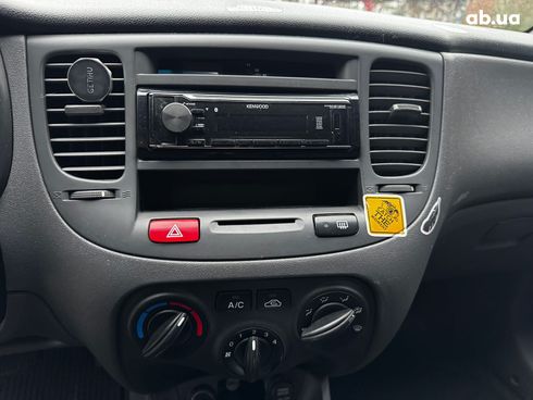 Kia Rio 2008 красный - фото 64