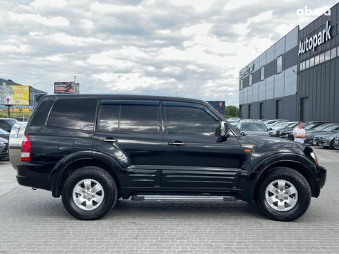 Mitsubishi Pajero Wagon 2002 черный - фото 10