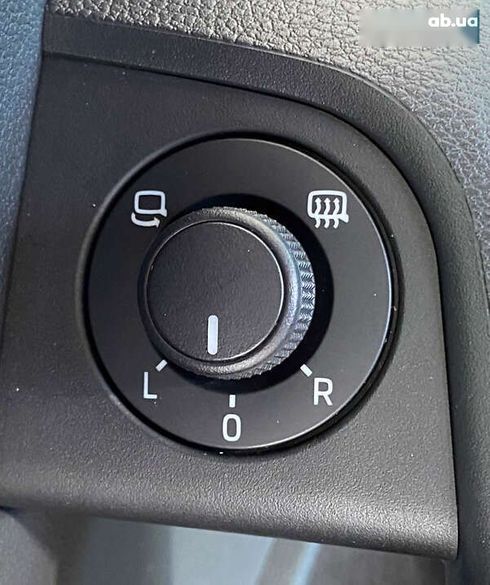 Skoda Octavia 2018 - фото 18