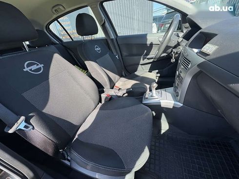 Opel Astra 2012 - фото 30