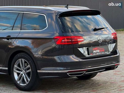 Volkswagen Passat 2017 - фото 15