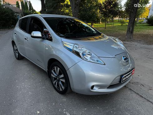 Nissan Leaf 2016 серый - фото 3