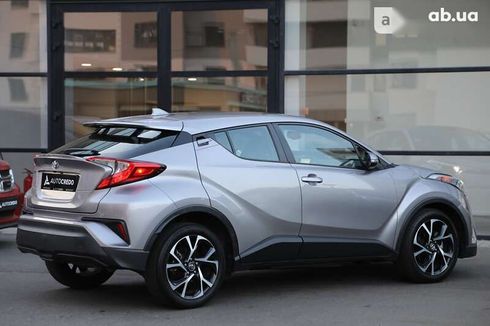 Toyota C-HR 2018 - фото 4