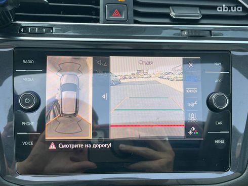 Volkswagen Tiguan 2018 черный - фото 26