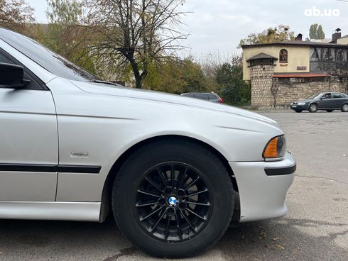 BMW 5 серия 2000 серый - фото 17