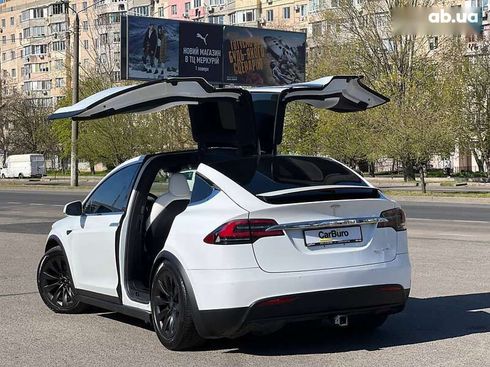 Tesla Model X 2020 - фото 13