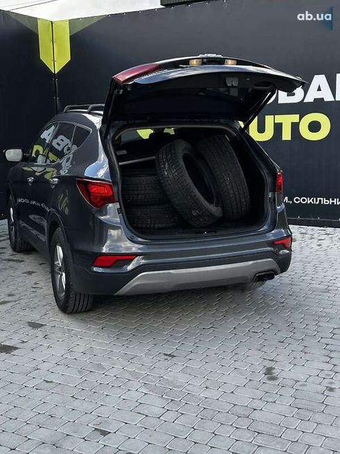 Hyundai Santa Fe 2017 - фото 25