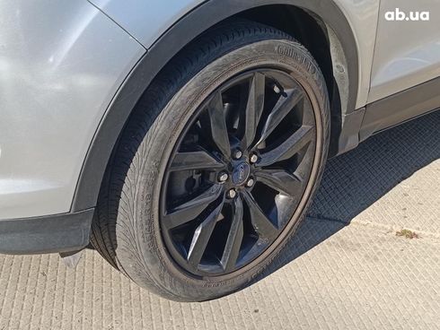 Ford Escape 2019 серый - фото 6