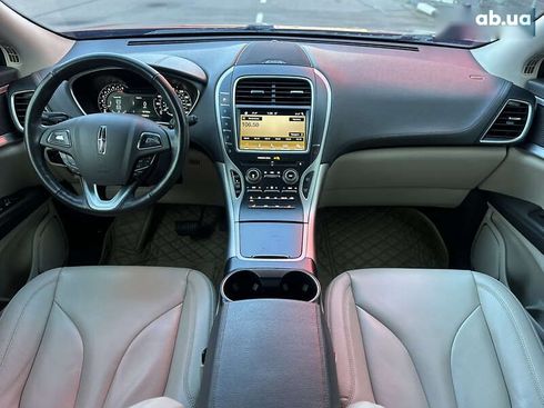 Lincoln MKX 2017 - фото 21