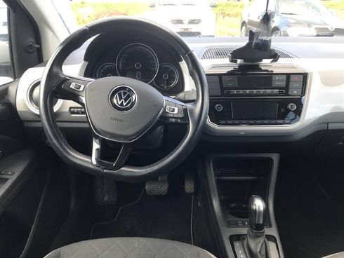 Volkswagen e-Up 2021 черный - фото 15