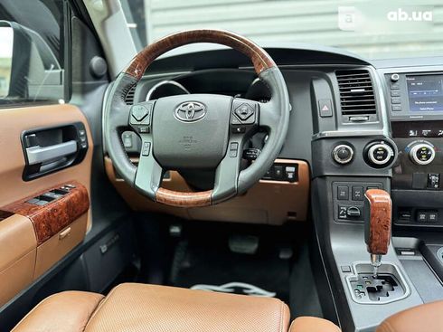 Toyota Sequoia 2021 - фото 17