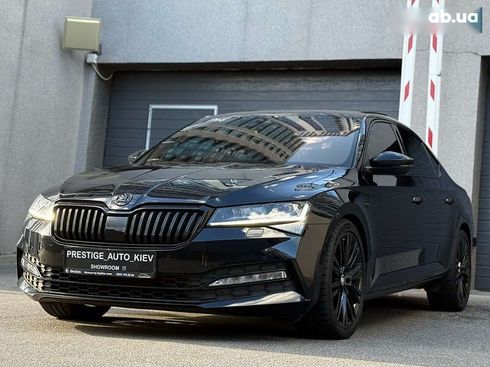 Skoda Superb 2020 - фото 9