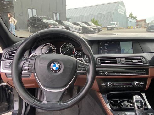 BMW 5 серия 2011 черный - фото 16