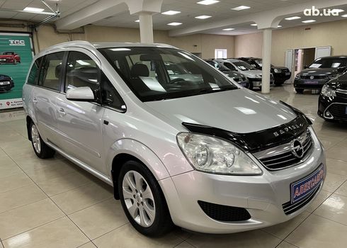 Opel Zafira 2008 серебристый - фото 6