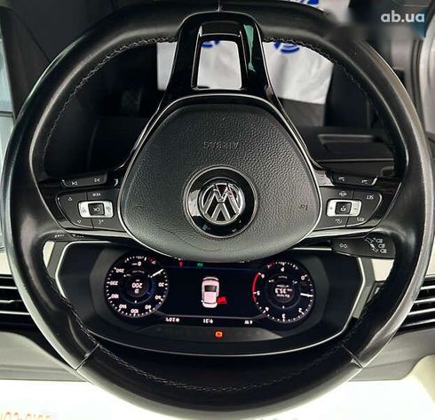 Volkswagen Passat 2019 - фото 18