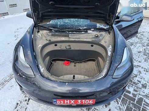 Tesla Model 3 2021 - фото 6