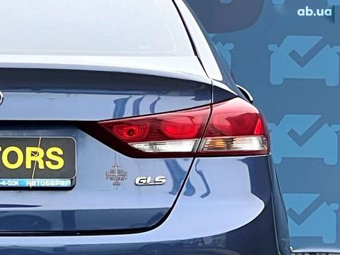 Hyundai Elantra 2018 - фото 18