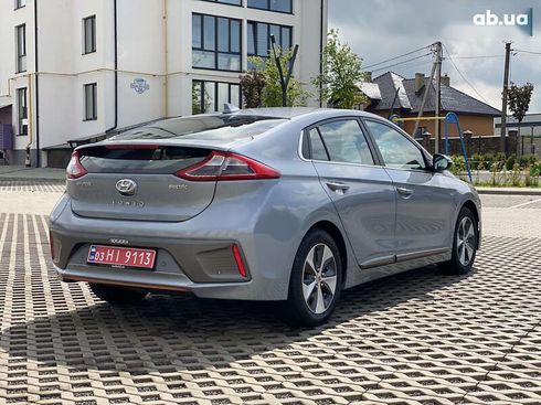 Hyundai Ioniq 2017 - фото 19