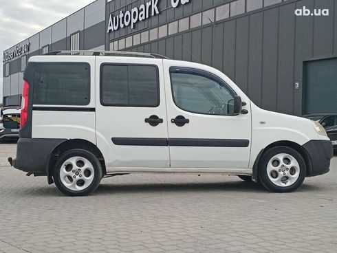 Fiat Doblo 2008 белый - фото 7