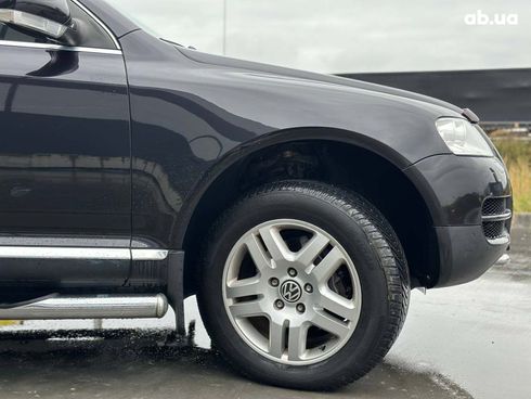 Volkswagen Touareg 2005 черный - фото 13