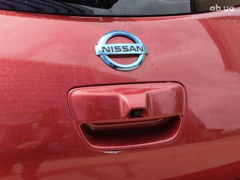Nissan Leaf 2014 красный - фото 6