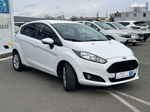 Ford Fiesta 2013 - фото 3