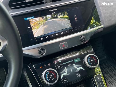 Jaguar I-Pace 2019 красный - фото 34