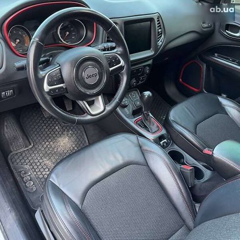 Jeep Compass 2019 - фото 18