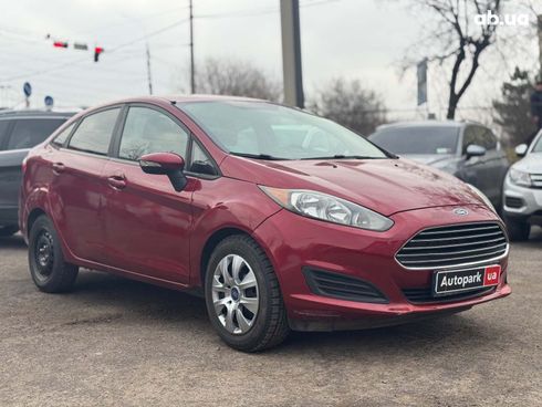 Ford Fiesta 2016 красный - фото 4