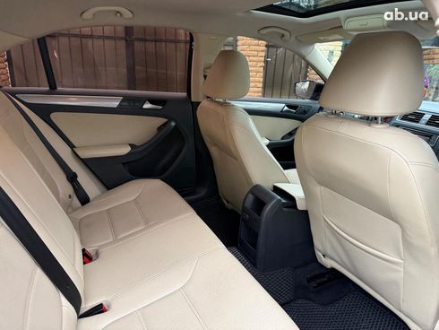 Volkswagen Jetta 2017 черный - фото 19