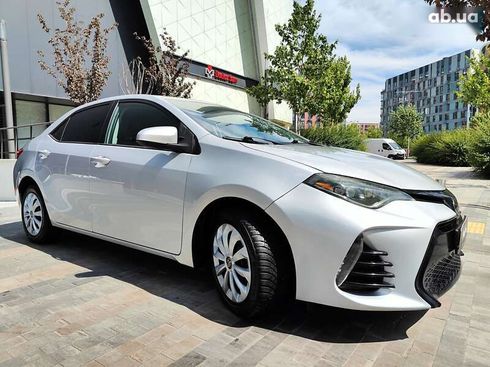 Toyota Corolla 2019 - фото 28