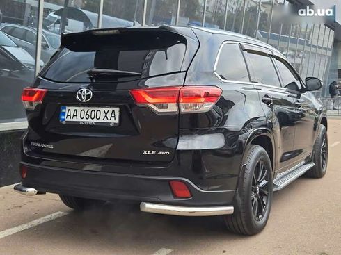 Toyota Highlander 2017 - фото 5