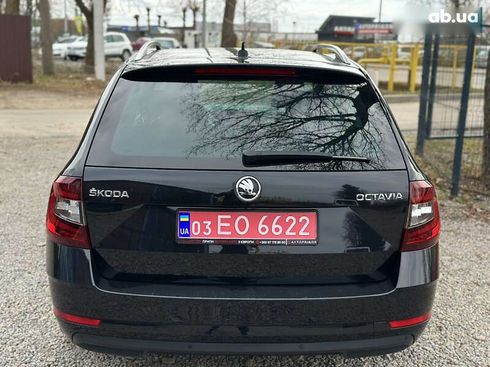 Skoda Octavia 2018 - фото 17