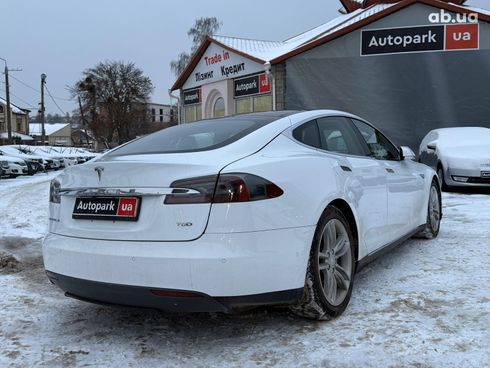 Tesla Model S 2015 белый - фото 5