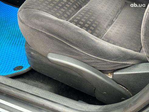 Volkswagen Passat 2001 серый - фото 15