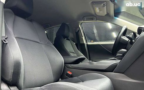 Toyota Venza 2021 - фото 16