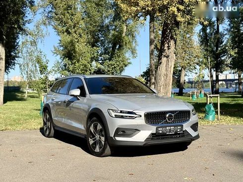 Volvo V60 Cross Country 2024 - фото 27