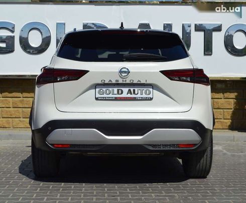 Nissan Qashqai 2022 - фото 9