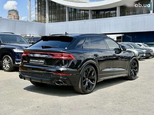Audi RS Q8 2021 - фото 9