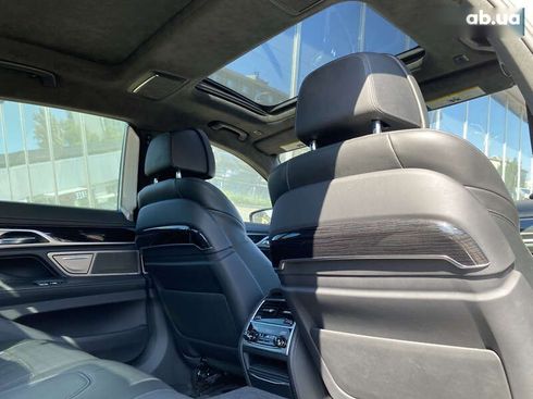 BMW 7 серия 2016 - фото 17