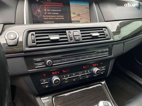 BMW 5 серия 2015 - фото 27