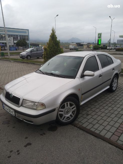 Skoda Octavia 1999 серебристый - фото 5