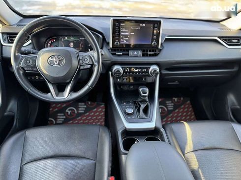 Toyota RAV4 2019 - фото 24