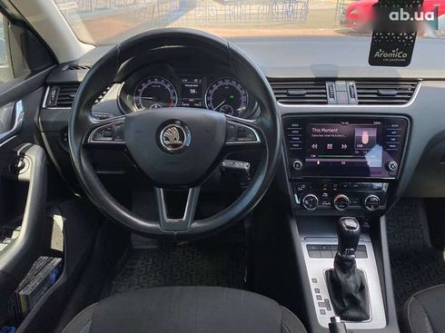 Skoda Octavia 2020 - фото 12
